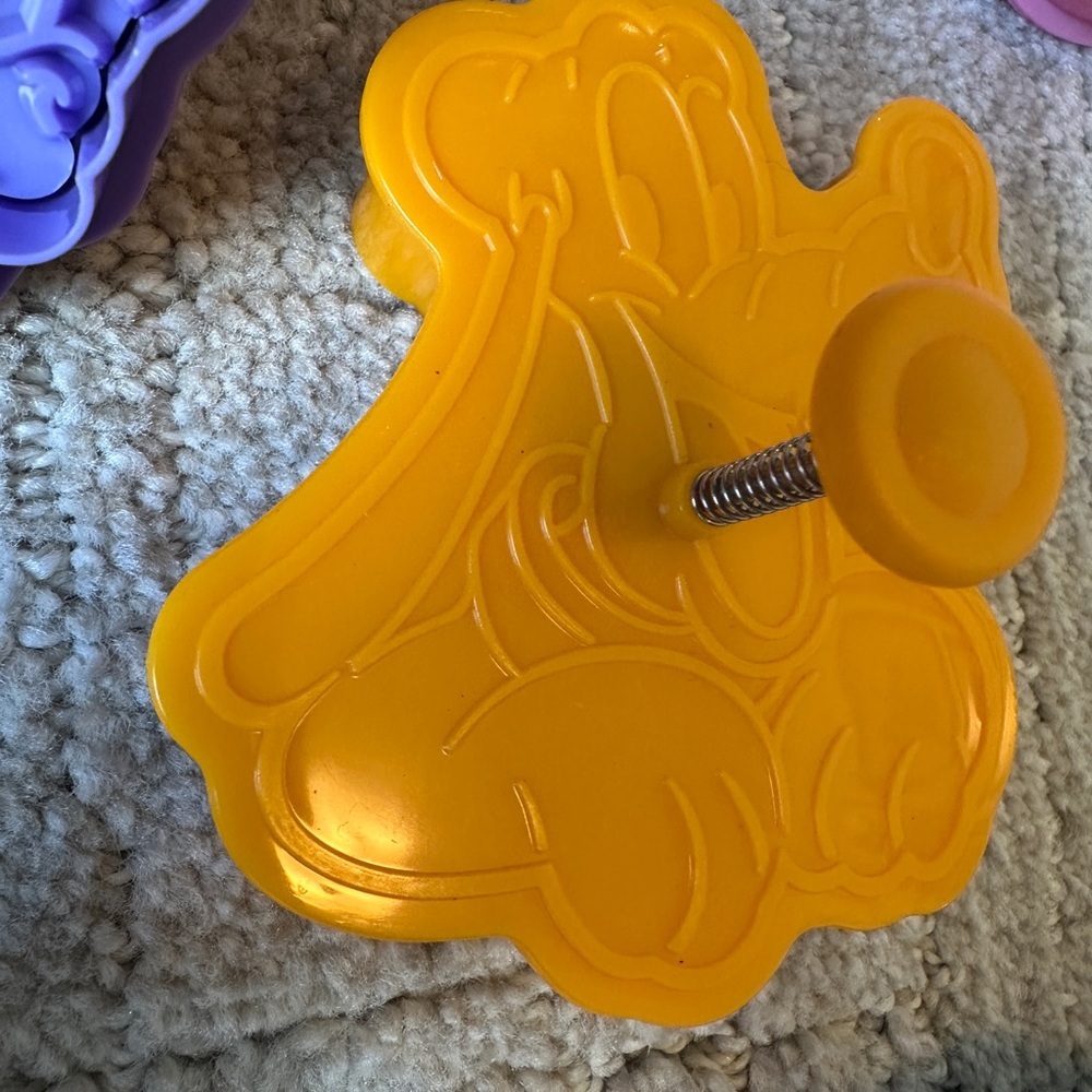 6 piece Disney Mickey Mouse Cookie Cutter Set - Picture 11 of 11